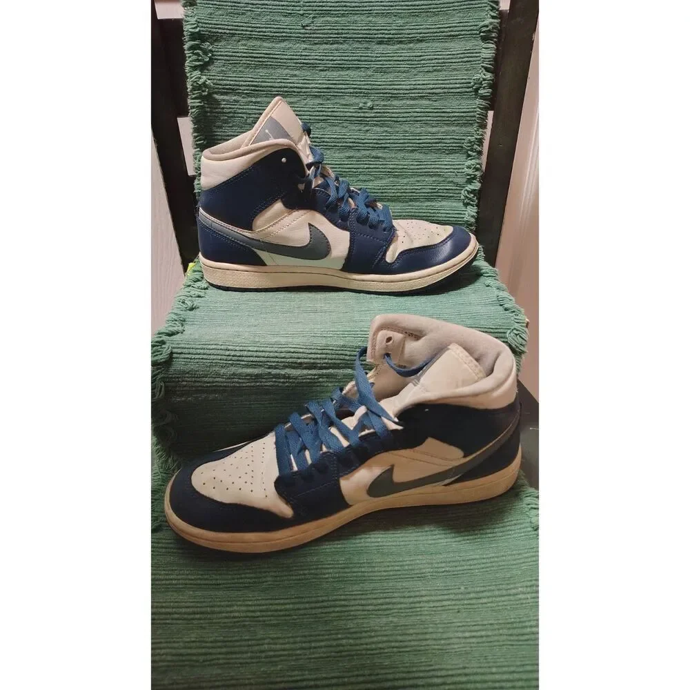 Nike Air‎ Jordan 1 Mid Sky J Blue Sail White Size 9.5 Shoes